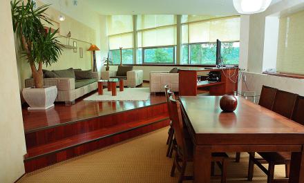 Загородный Отель Чайка Загородный Отель "Чайка" В Нижнем Н.: (831) 256-48-08, 256-54-56, в Дзержинске: (8313) 24-30-40, 242-242, 24-30-50;